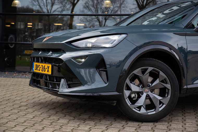Vehicle Image 8