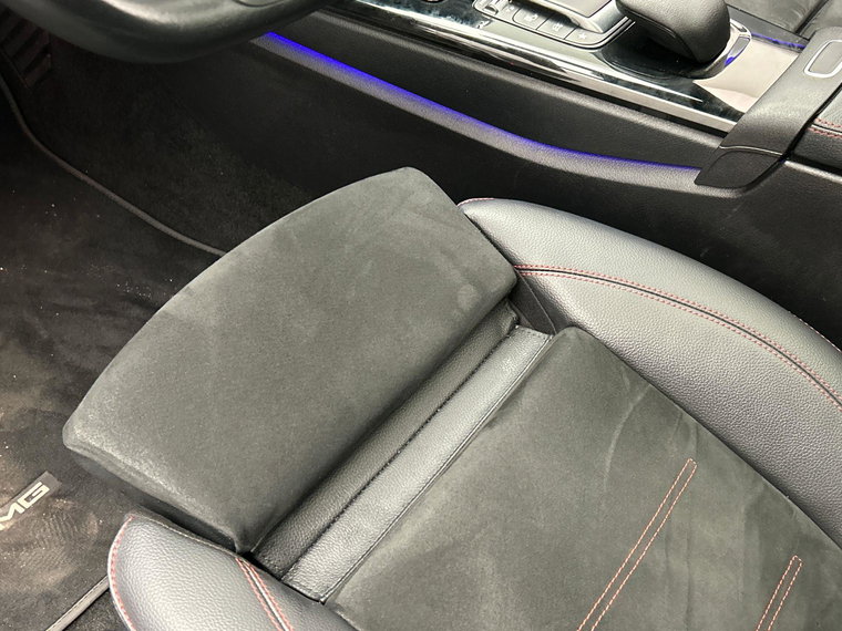 Vehicle Image 26