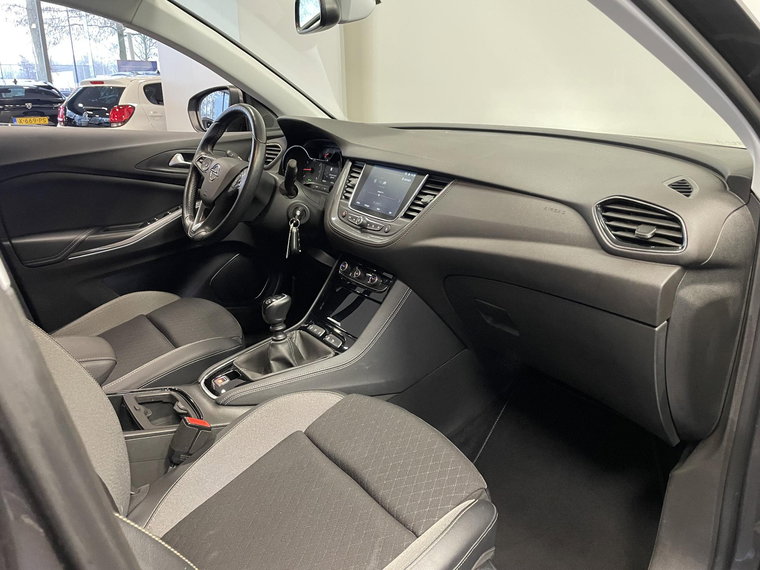 Vehicle Image 22