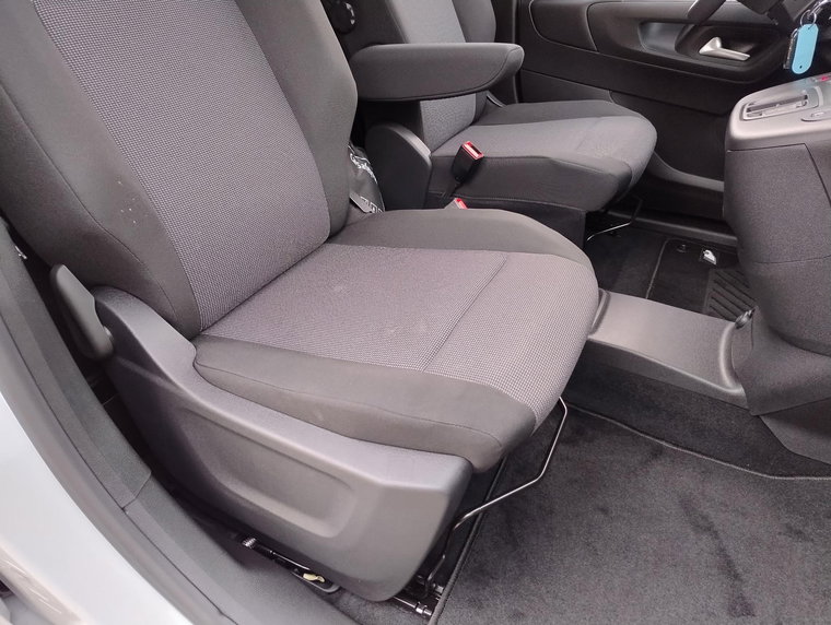 Vehicle Image 53