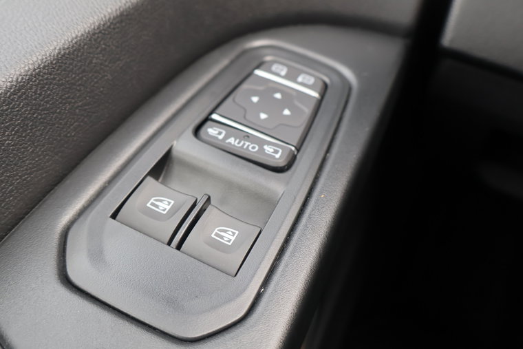 Vehicle Image 35