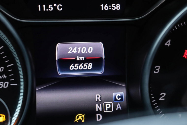 Vehicle Image 11
