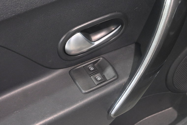 Vehicle Image 24