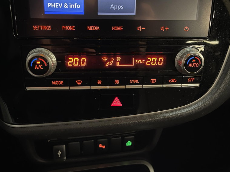 Vehicle Image 29