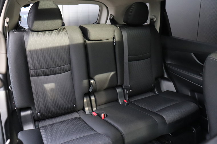 Vehicle Image 13