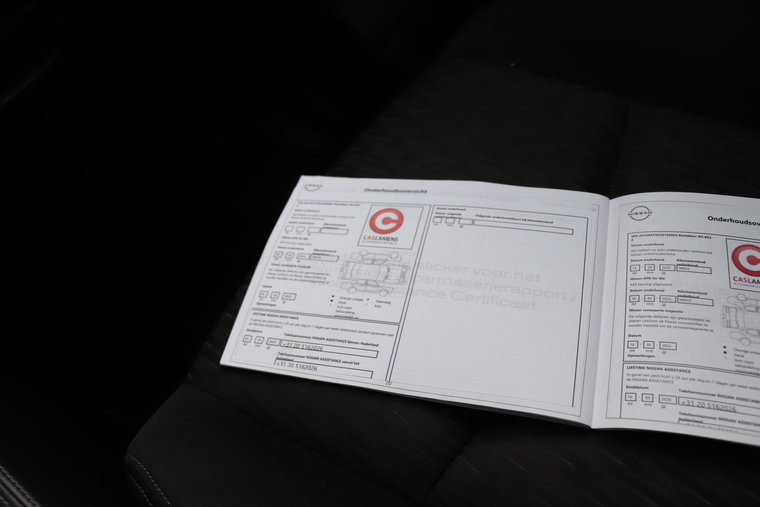 Vehicle Image 32