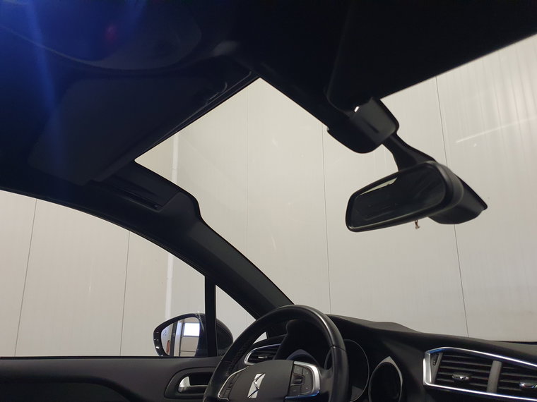 Vehicle Image 31