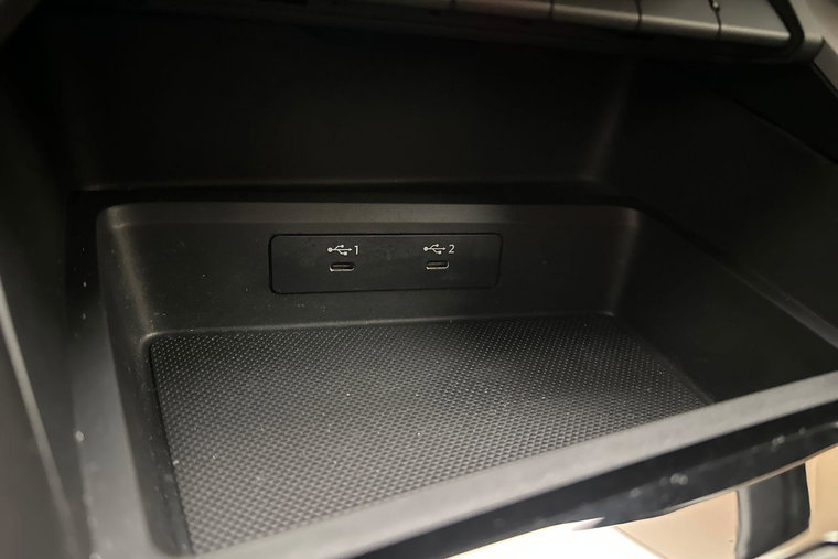 Vehicle Image 31