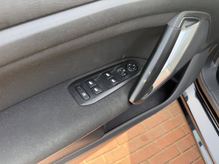 Vehicle Image 58