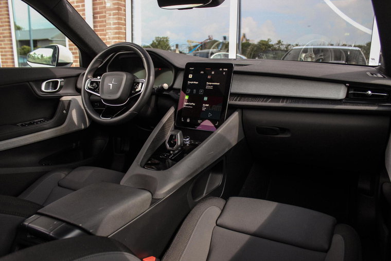 Vehicle Image 12