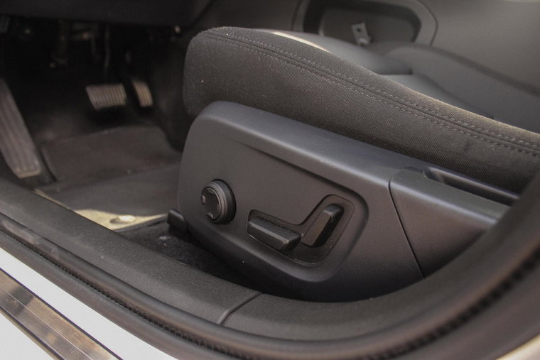 Vehicle Image 39