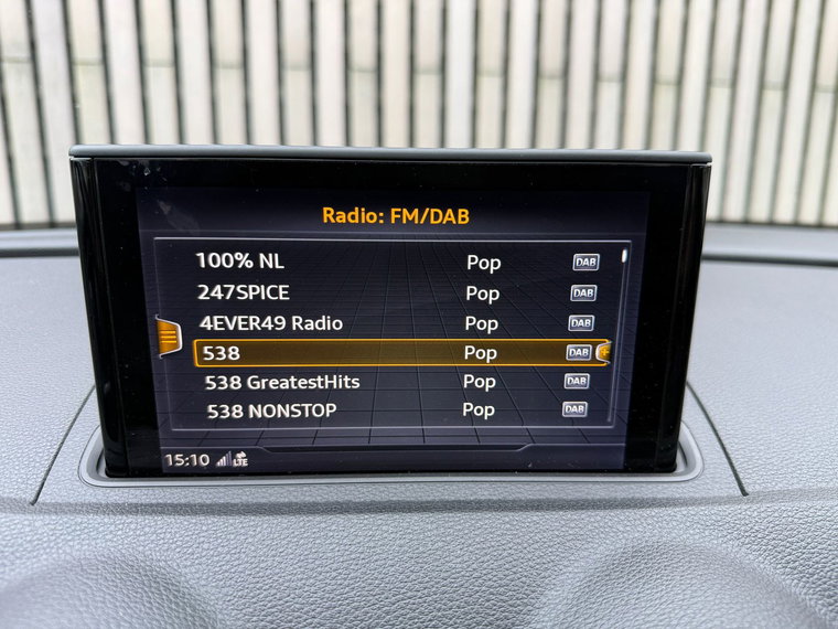 Vehicle Image 15
