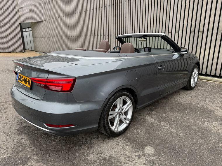 Vehicle Image 27