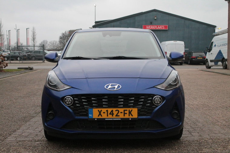 Vehicle Image 6