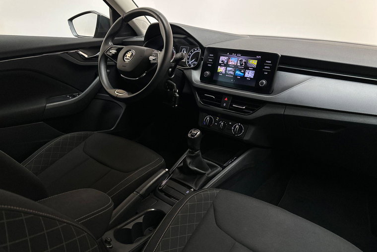 Vehicle Image 14
