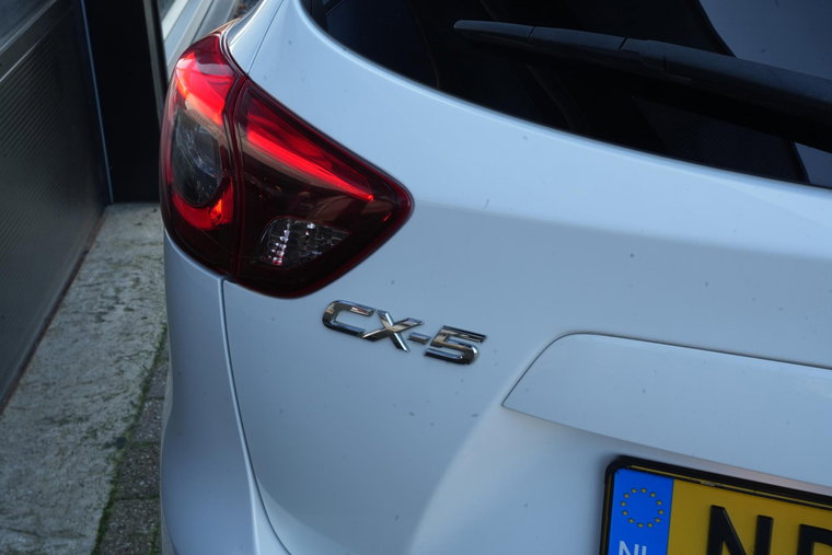 Vehicle Image 32
