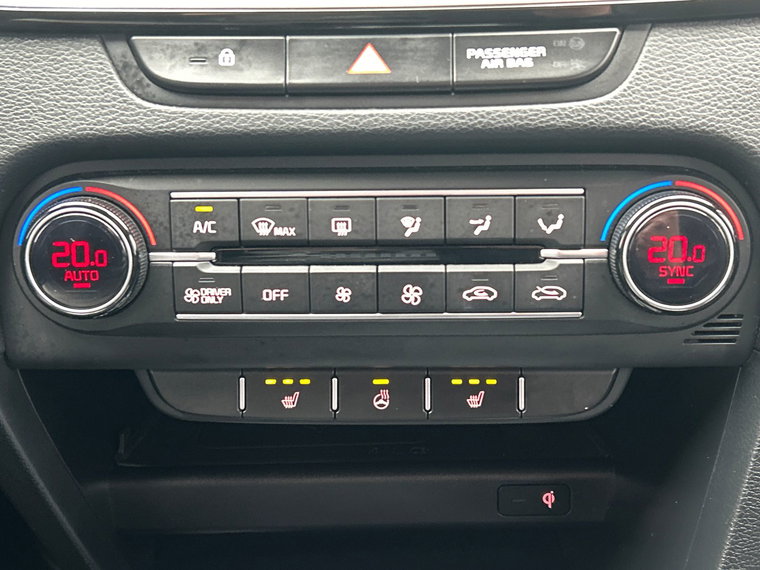 Vehicle Image 48