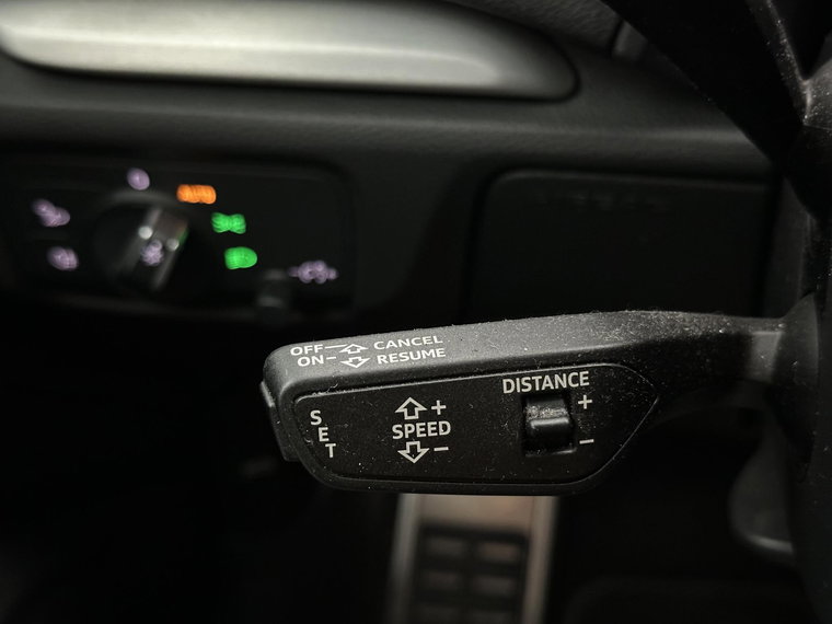 Vehicle Image 28