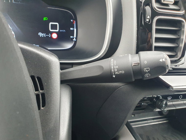 Vehicle Image 42