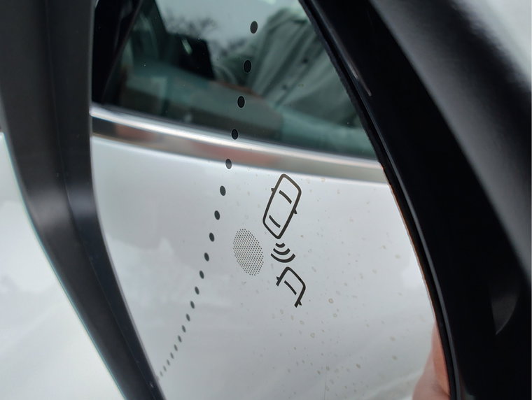 Vehicle Image 35