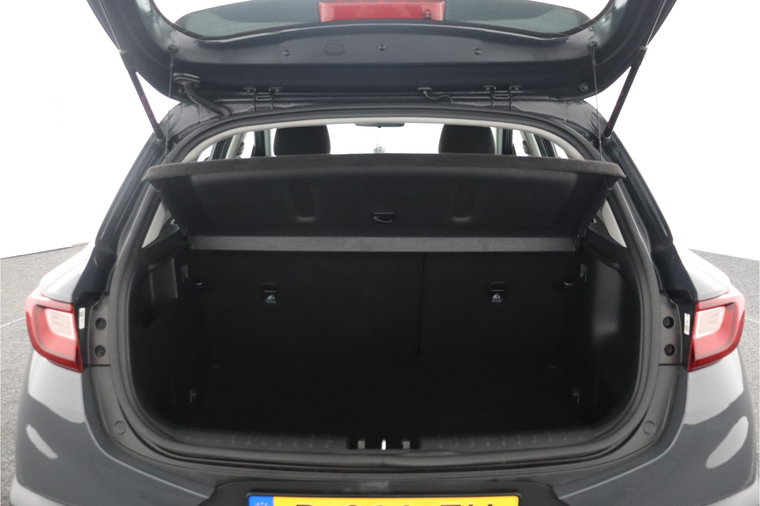 Vehicle Image 32