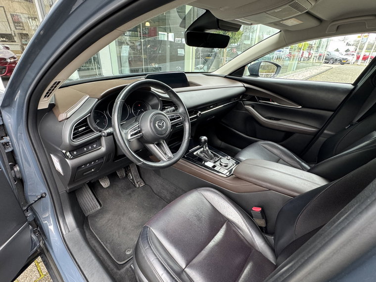Vehicle Image 23