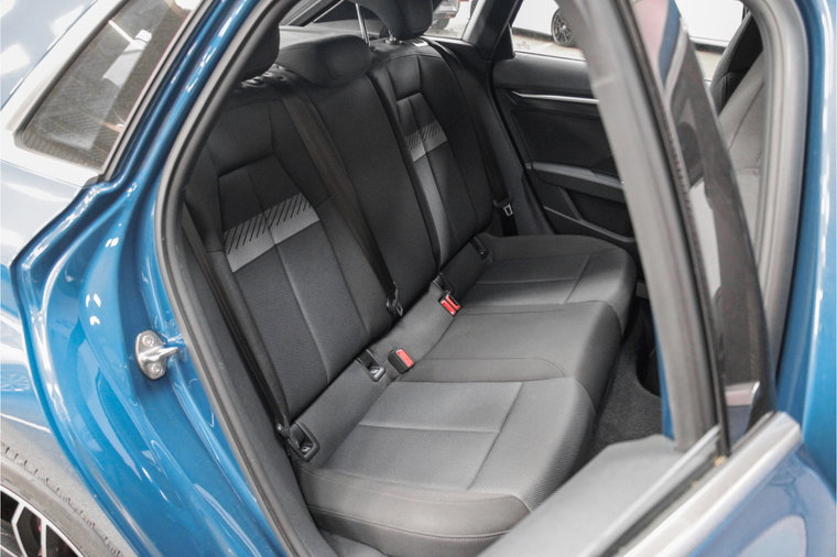 Vehicle Image 37