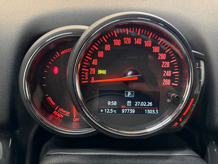 Vehicle Image 38