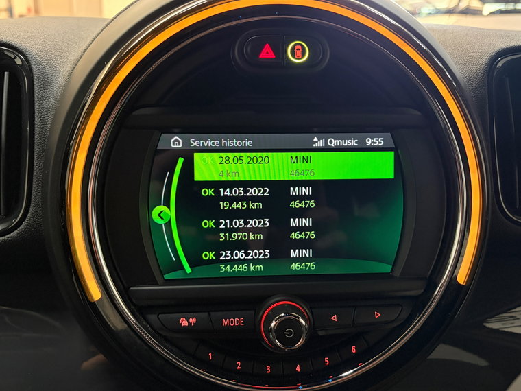 Vehicle Image 52