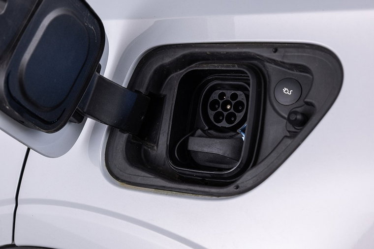 Vehicle Image 30