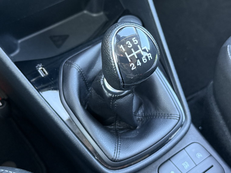 Vehicle Image 27