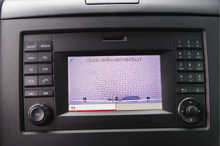 Vehicle Image 9