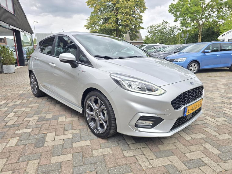 Vehicle Image 37