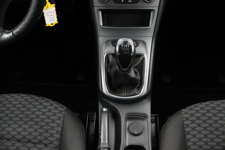 Vehicle Image 24