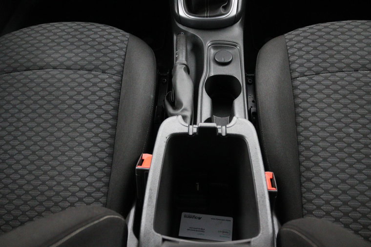 Vehicle Image 37