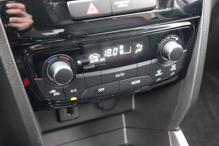 Vehicle Image 26