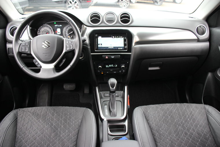 Vehicle Image 7