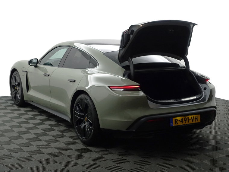 Vehicle Image 40