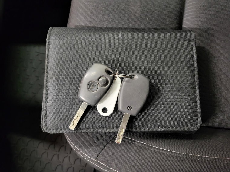 Vehicle Image 15