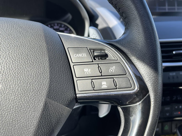 Vehicle Image 28