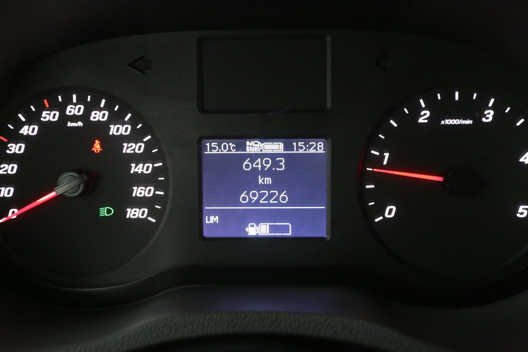 Vehicle Image 12