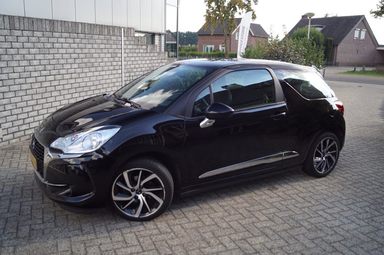 Vehicle Image 38