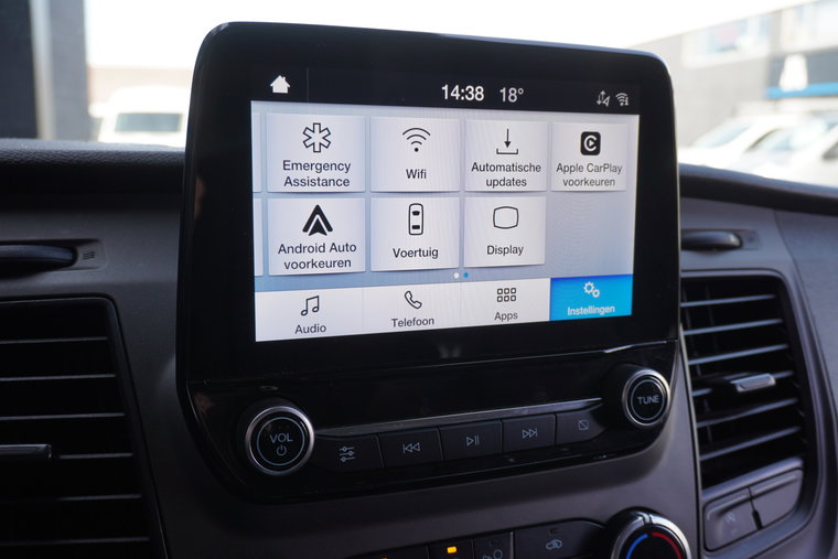 Vehicle Image 13