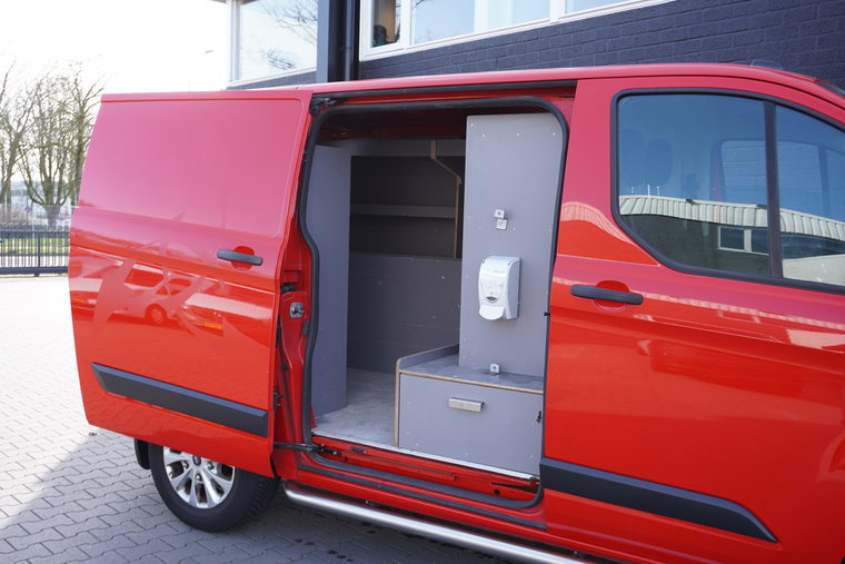Vehicle Image 9