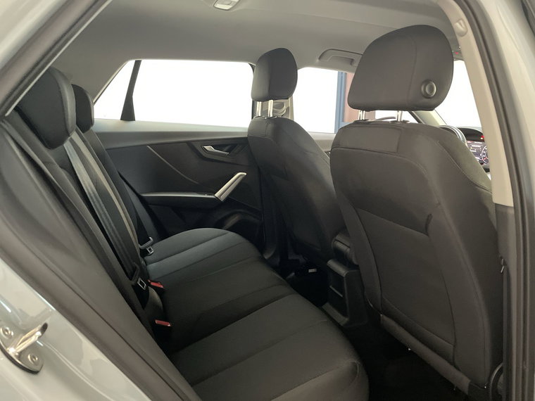 Vehicle Image 18