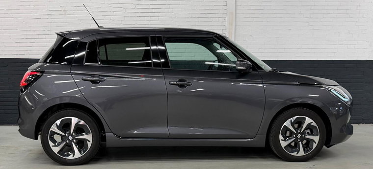 Vehicle Image 6
