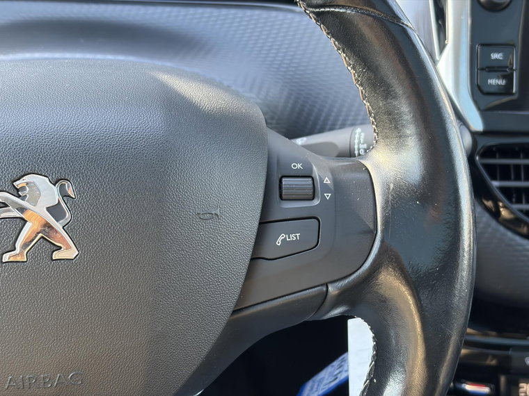Vehicle Image 24