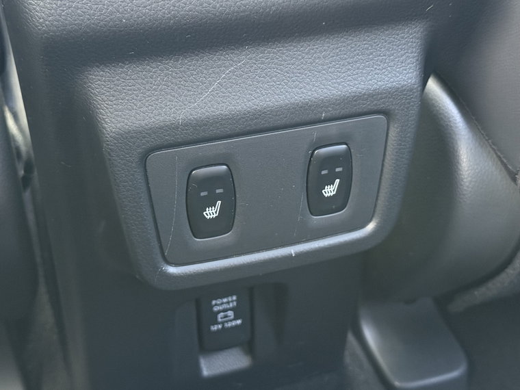 Vehicle Image 33