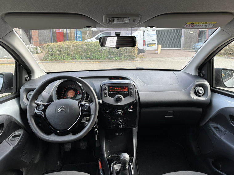 Vehicle Image 15