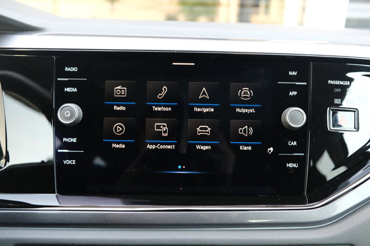 Vehicle Image 26